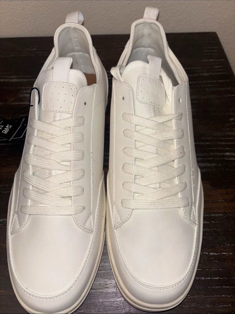 Madden Nyc sleek white